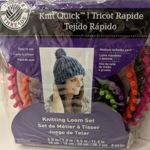 LOOPS & THREADS Knit Quick Knitting Loom Set, New In Package